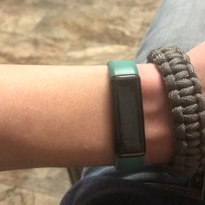 A Fitbit idk what kind but I want at least $10
